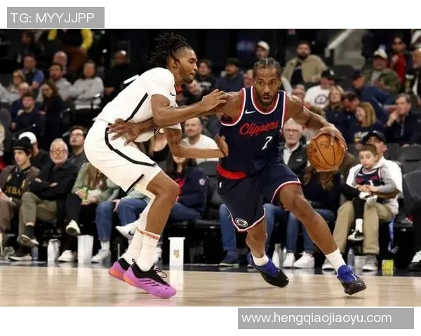 篮网与快船精彩对决全场录像回放分析与精彩瞬间回顾